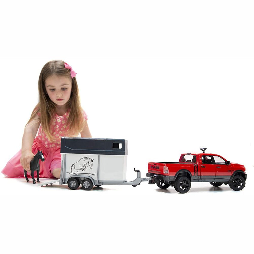 BRUDER RAM 2500 Power Wagon with horse trailer and horse 1:16