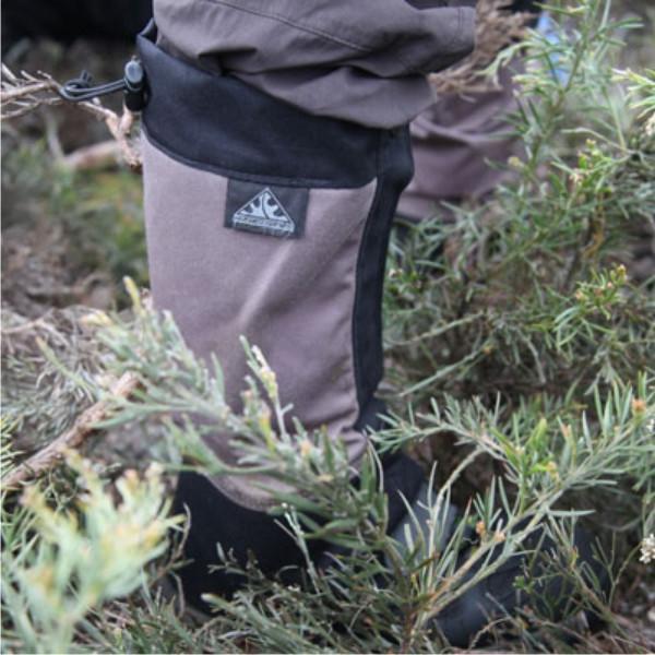 WILDERNESS EQUIPMENT Bush Gaiters - X Large