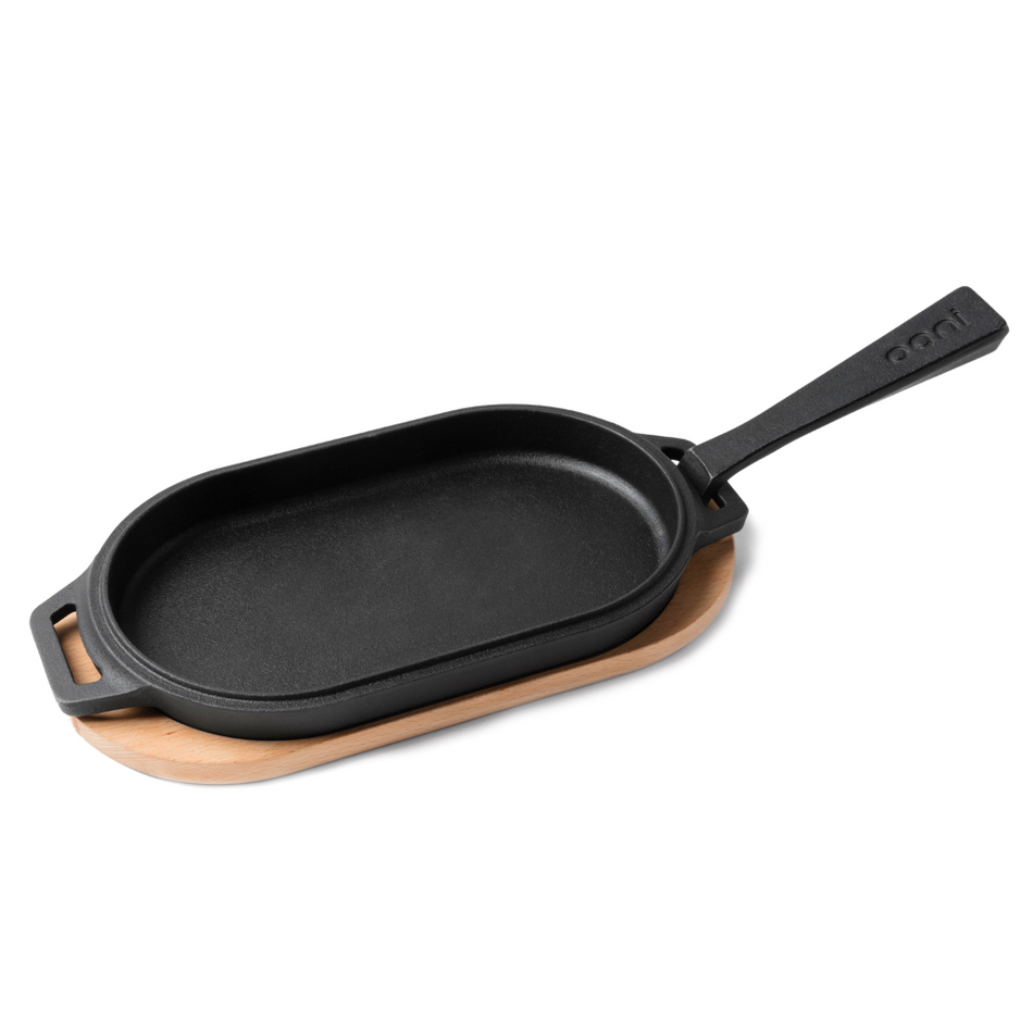 OONI Cast Iron SIZZLER Pan with Removable Handle & Thick Wooden Trivet **CLEARANCE**